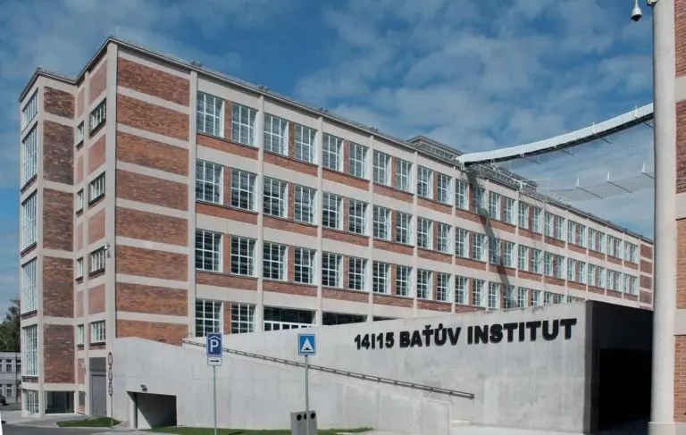 14|15 Baťův institut – Zlín